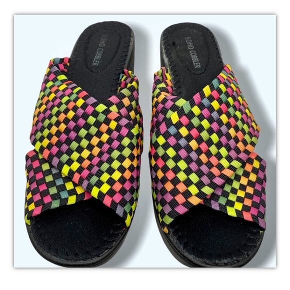 Soho Cobbler Wedge Flip Flops Sandals Black 7 - Picture 2 of 9